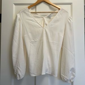 Express ivory top twist back extra small